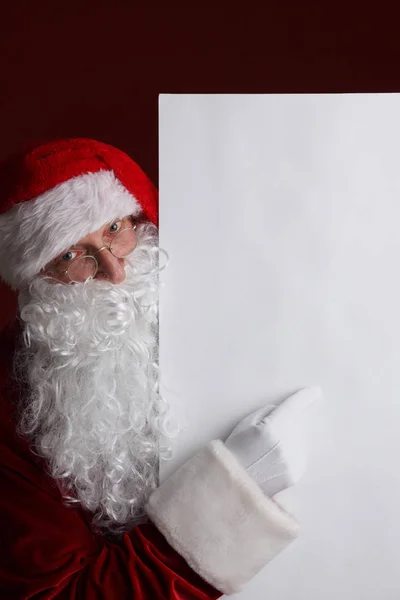 Santa Claus Holding White Paper Billboard Copy Space Text — Stock Photo, Image