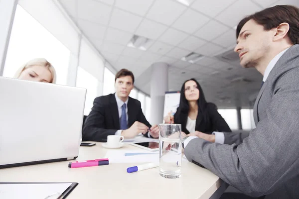 Vergadering van zakenmensen — Stockfoto