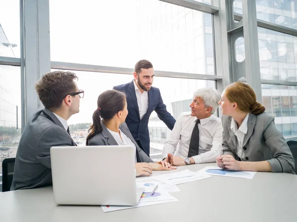 Business team in office — Stock Photo, Image