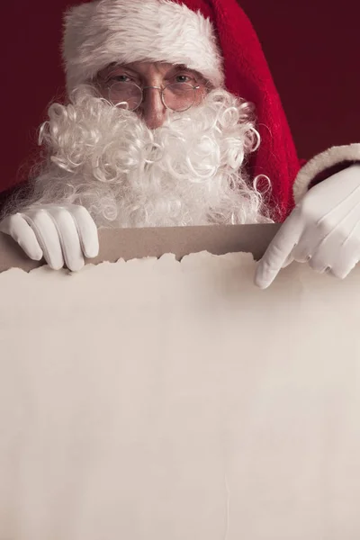 Papai Noel com papel vintage — Fotografia de Stock