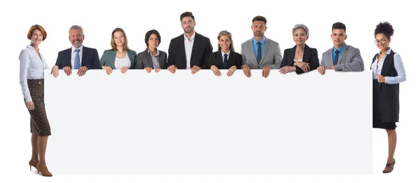 Gruppe Von Geschäftsleuten Mit Leerem Banner Isoliert Über Weißem Hintergrund — Stockfoto