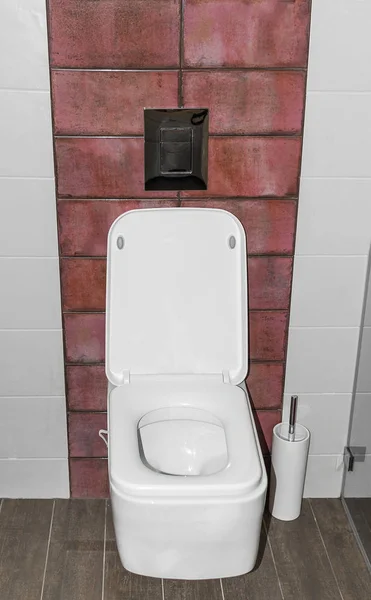 Toilette im Badezimmer. — Stockfoto
