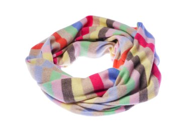 beyaz zemin üzerinde çizgili eşarp.