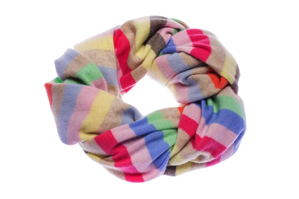 Завернутый в круг теплый зимний шарф . — стоковое фото