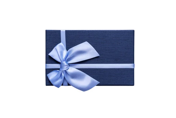 Голубая подарочная коробка на белом фоне . — стоковое фото
