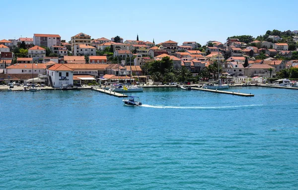 Port Trogir z łodzi i statków, Chorwacja. — Zdjęcie stockowe