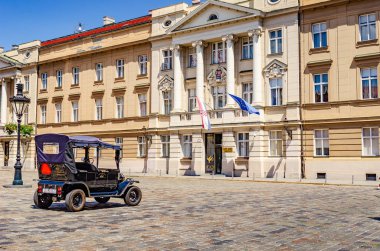 Hafta içi gündüz yaz aylarında sırasında Zagreb sokaklarında. Hırvatistan'ın başkenti Zagreb şehir olduğunu.