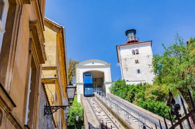 Füniküler ve Kula Lotrscak Zagreb.