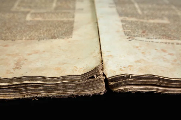 Cubierta Libro Antigua Textura Vintage Aislada Sobre Fondo Negro Antiguo — Foto de Stock