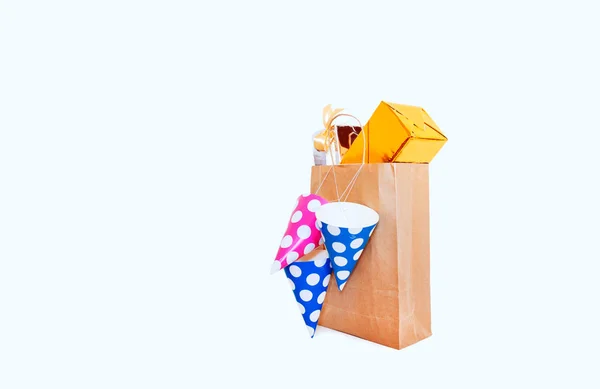 Bolsa Papel Compras Con Cajas Regalo Sobre Fondo Blanco Cajas —  Fotos de Stock