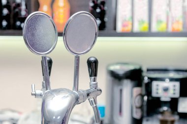 Bira bar, pub ve restoran dağıtımı için aparatı.