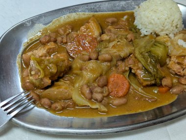 Feijoada a Transmontana, Portekiz 'de tipik bir yemek. Alfama, Lizbon, Portekiz