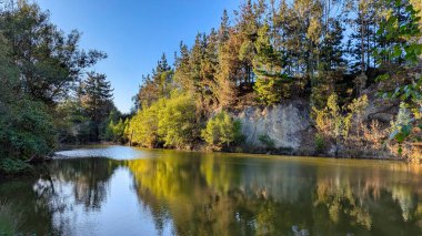 El Enguilu lagünü, Nava belediyesi, Comarca de la Sidra, Asturias, İspanya