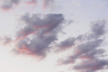  mavi gökyüzü doğal arka plan üzerinde bulutlar