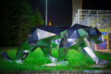 Astana büyük bozkır başkentidir. Dekoratif açık sanat.