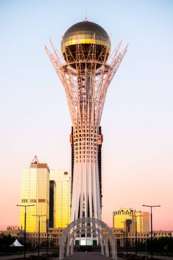 Astana büyük bozkır başkentidir. Sunrise fotoğraf.