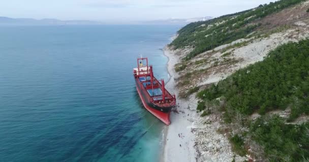 Russia Black Sea Novorossiysk December 2018 Storm Ship Threw Rocks — Stock Video