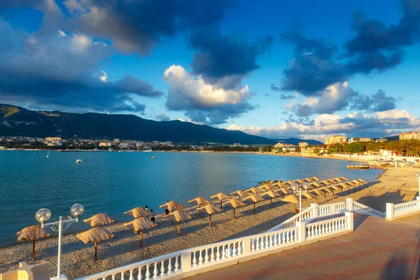 Gelendzhik Gelendzhik Bay Resort Balustrade Gelendzhik Embankment Beach Sunset Clouds — Stock Photo, Image