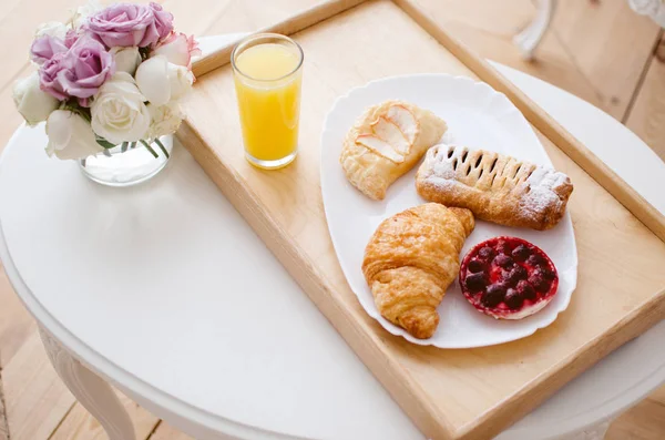 Breakfast Bed Tray Freshly Squeezed Juice Croissants — Stock Photo, Image