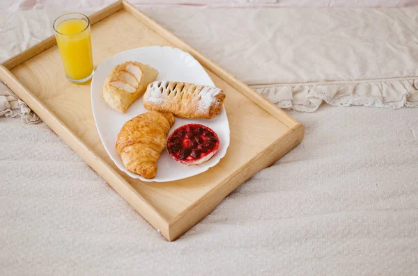 Breakfast Bed Tray Freshly Squeezed Juice Croissants — Stock Photo, Image