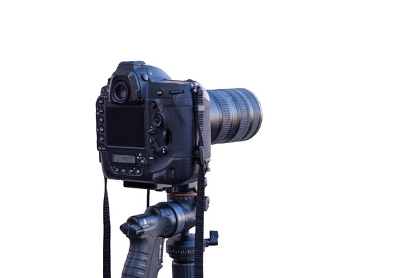 三脚のクローズアップで隔離されたカメラ モックアップのための空白の画面 — ストック写真