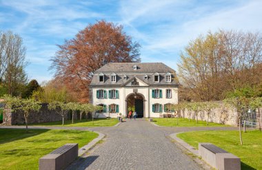 Park Manastırı Heisterbach Koenigswinter Siebengebirge Almanya seyahat bina kapısı
