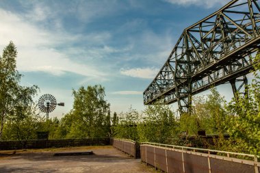 Peyzaj park Duisburg Kuzey Ruhrgebiet endüstriyel kültür Almanya