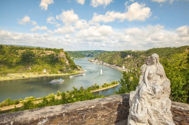 Rock Loreley şekil ve Ren Vadisi manzara ve irfan Ley görünümünden Sankt Goarshausen Almanya Intersting yerler