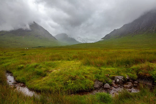 Tipico Clima Sombrío Highlands Paisaje Ballachulish Glencoe Escocia Naturaleza Viajar —  Fotos de Stock