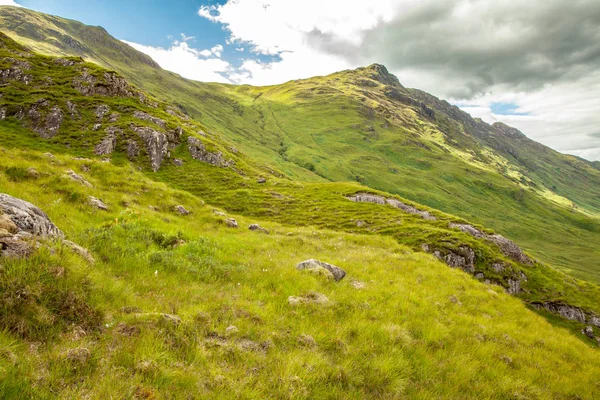 Naturaleza Highlands Paisaje Auténtico Kyle Glenshiel Senderos Escocia Viajar —  Fotos de Stock