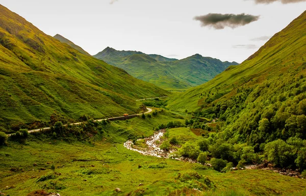 Doğa Highlands otantik manzara Kyle Glenshiel yürüyüş parkurları İskoçya seyahat