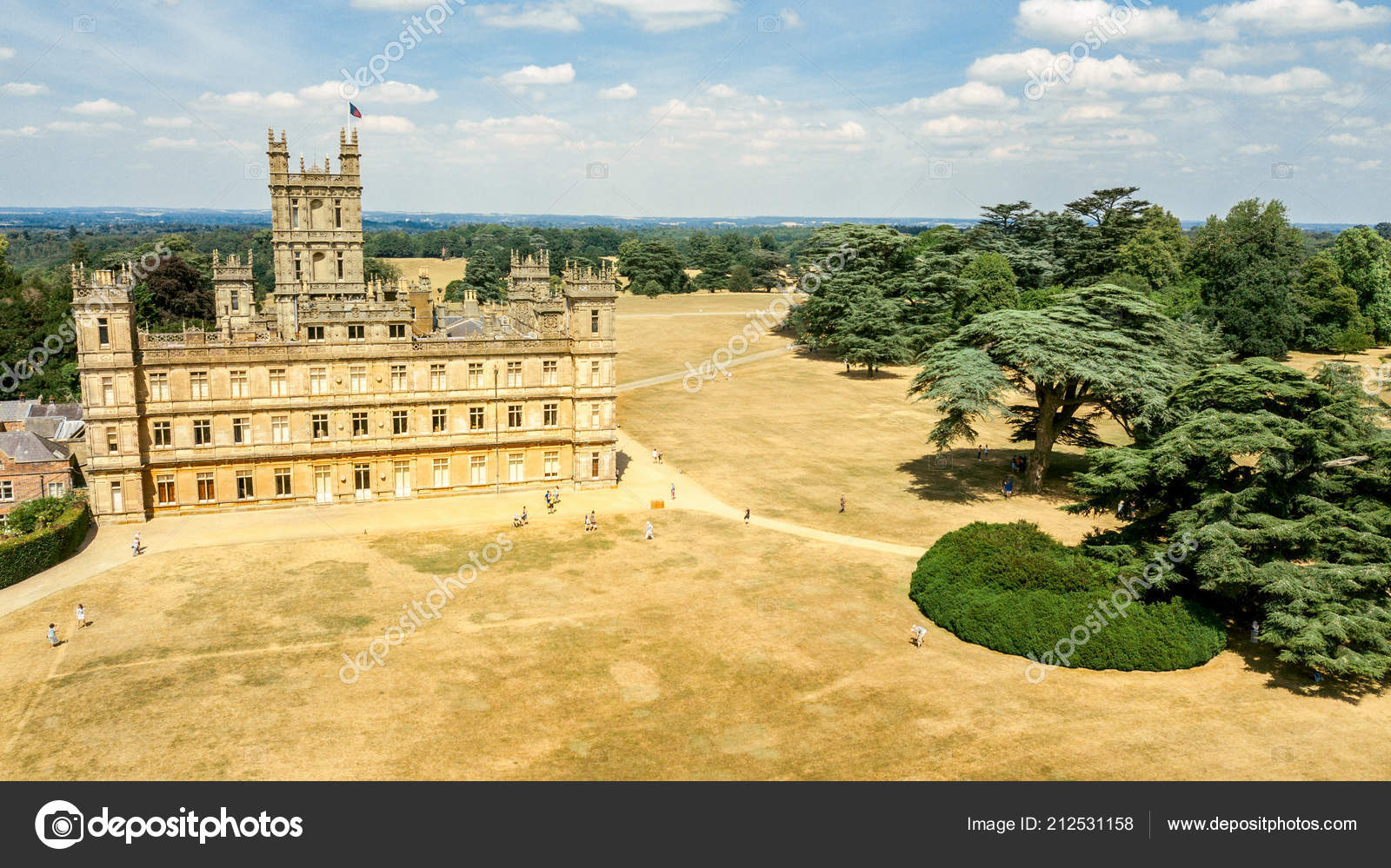 SCARICA DOWNTON ABBEY