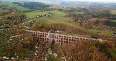 Goeltzschtalbruecke Netzschkau Vogtland Almanya dünyanın en büyük tuğla köprü hava video
