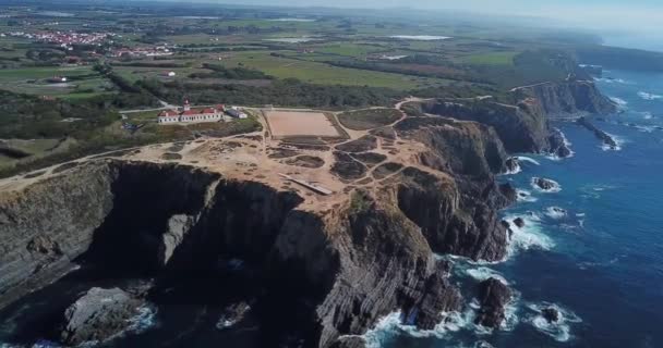 Drone Vista Aérea Vídeo Los Acantilados Olas Cabo Sardao Costa — Vídeos de Stock