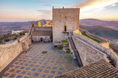 Alentejo Portekiz 'deki Ortaçağ Köyü Marvao Kalesi.