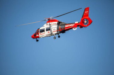 Remagen, Almanya-Eylül 2019: Johannit'ten Kurtarma Helikopteri