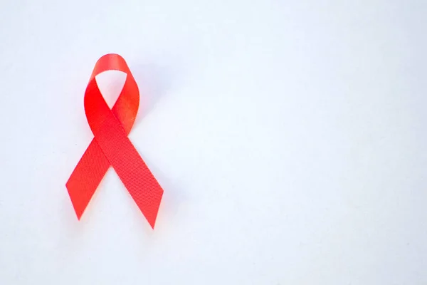 世界艾滋病日概念红丝带 — 图库照片
