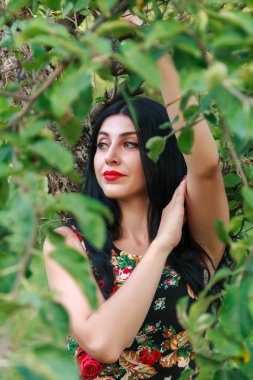 meyve Bahçe yakın çekim güzel kız