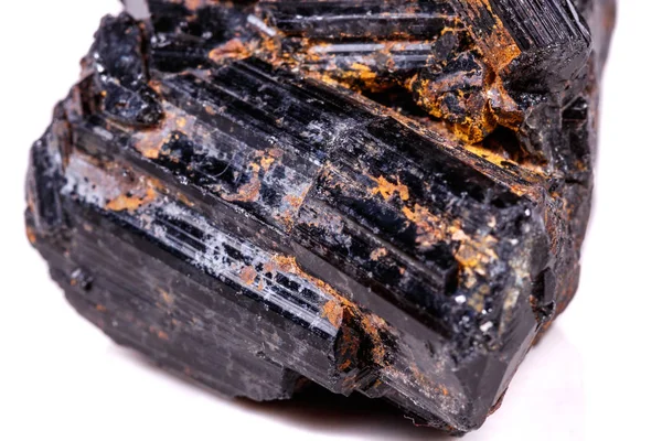 Makro Mineral Sten Sherle Schorl Svart Turmalin Vit Bakgrund Närbild — Stockfoto