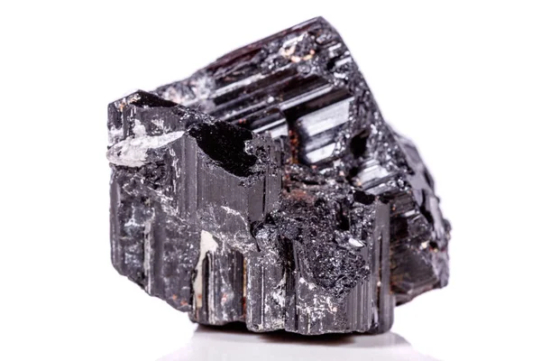 Makro Mineral Sten Sherle Schorl Svart Turmalin Vit Bakgrund Närbild — Stockfoto