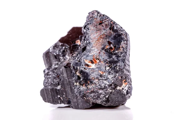 Makro Mineral Sten Sherle Schorl Svart Turmalin Vit Bakgrund Närbild — Stockfoto