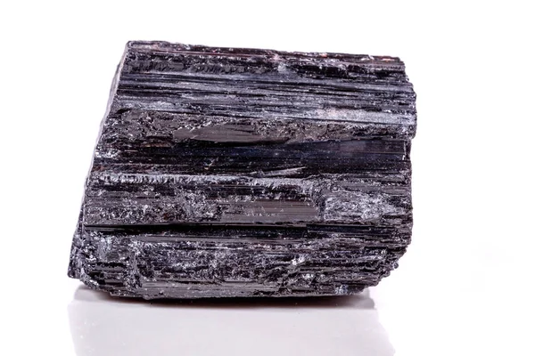 Macro Mineral Stone Sherle Schorl Turmalina Negra Sobre Fondo Blanco —  Fotos de Stock