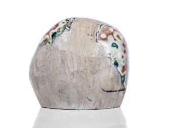 Ametist Crystal Druse makro mineral beyaz arka plan üzerinde Kapat