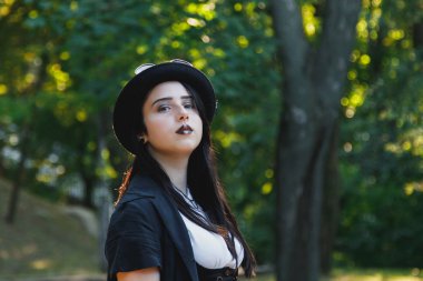 güzel, Genç bir kız stil steampunk giyinmiş yakın çekim