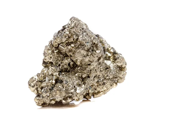 Minerální Kámen Makro Pyrit Zlata Bílém Pozadí Zblízka — Stock fotografie