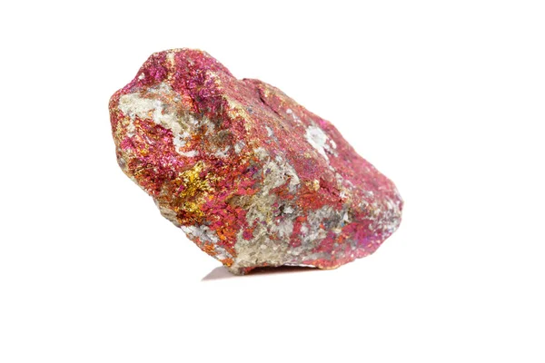 Makro Mineral Taş Chalcopyrite Beyaz Bir Arka Plan Kayada Yakın — Stok fotoğraf