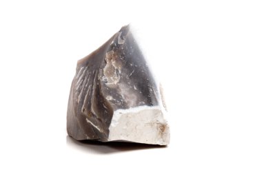 Makro mineral taş Flint kaya beyaz bir arka plan üzerinde Kapat