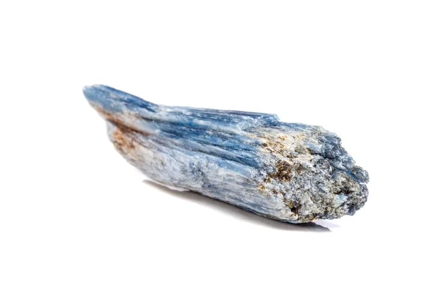 Makro Mineral Sten Cyanit Vit Bakgrund Närbild — Stockfoto