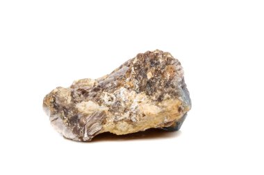 Makro mineral taş korindon kaya beyaz bir arka plan yakın çekim