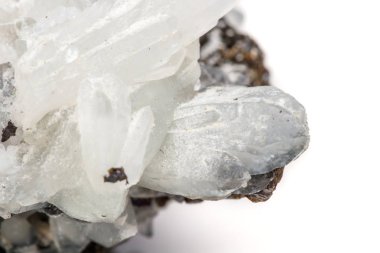 Makro mineral taş Drusus kuvars sphalerite kaya beyaz bir arka plan ile yakın çekim